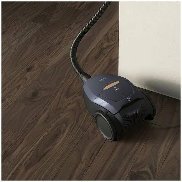جارو برقی آ ا گ مدل VX82-1-5DB